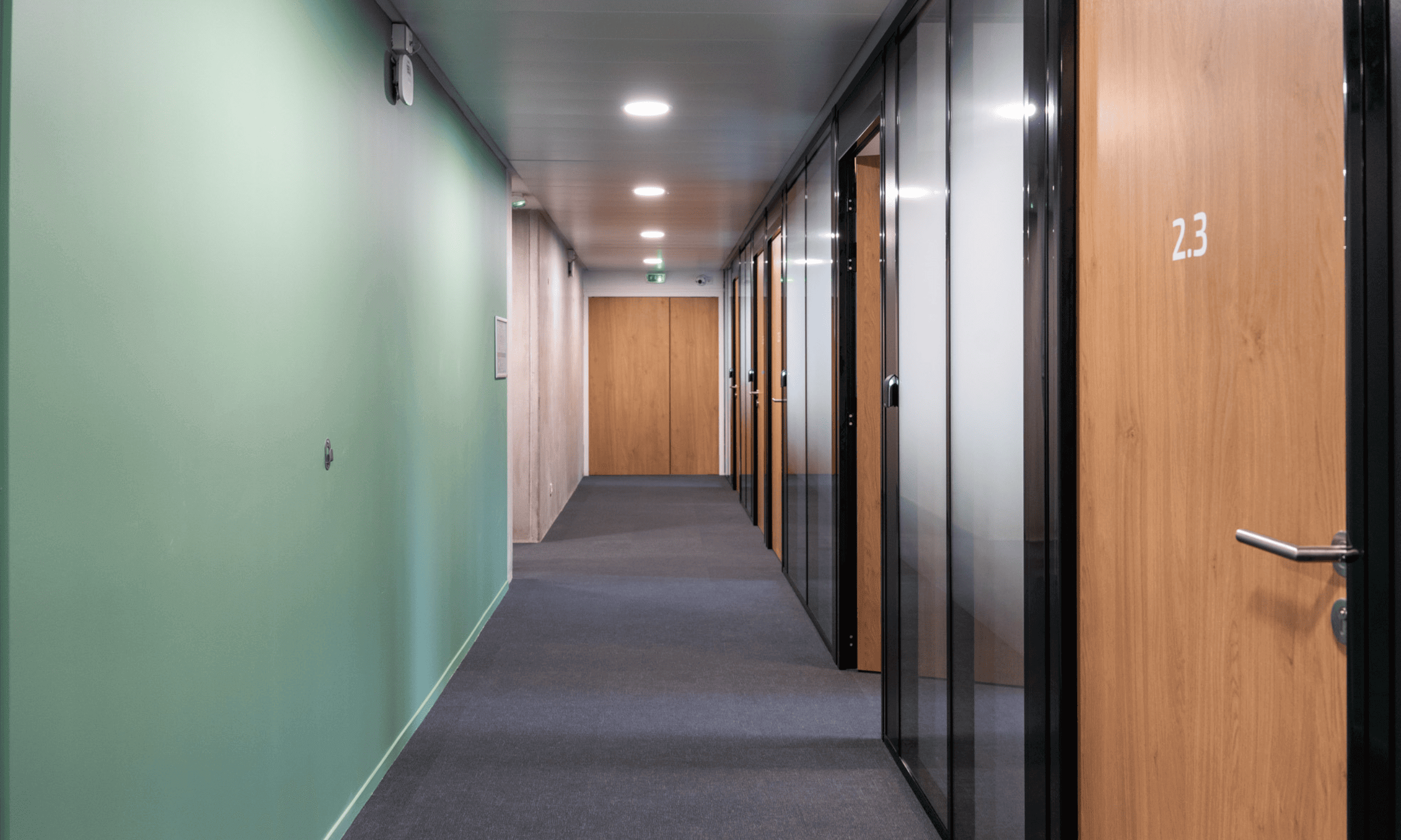 Conception et réalisation d'Office Station par Pingat