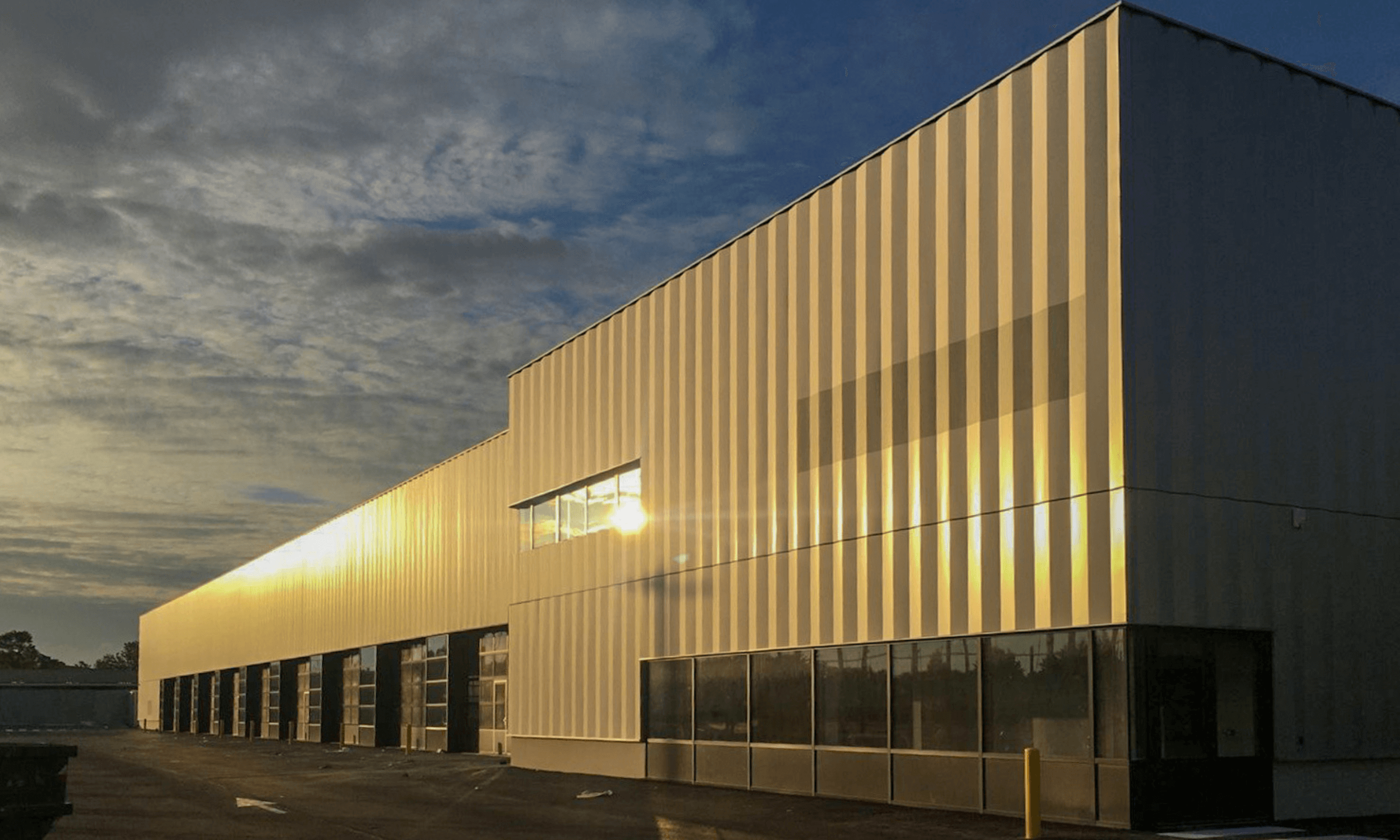 Façade du dépôt de bus STIF de Melun